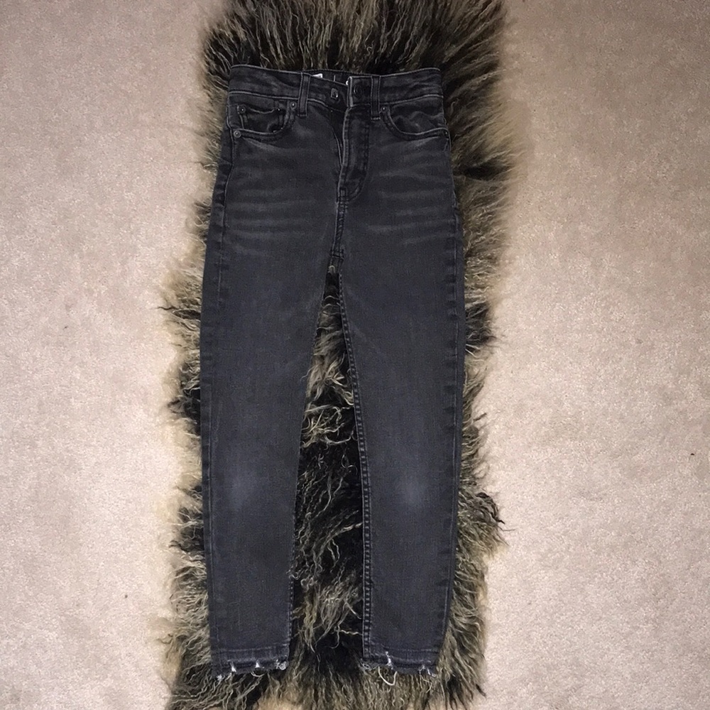Girl’s sky high skinny Ankle jeans size 8
